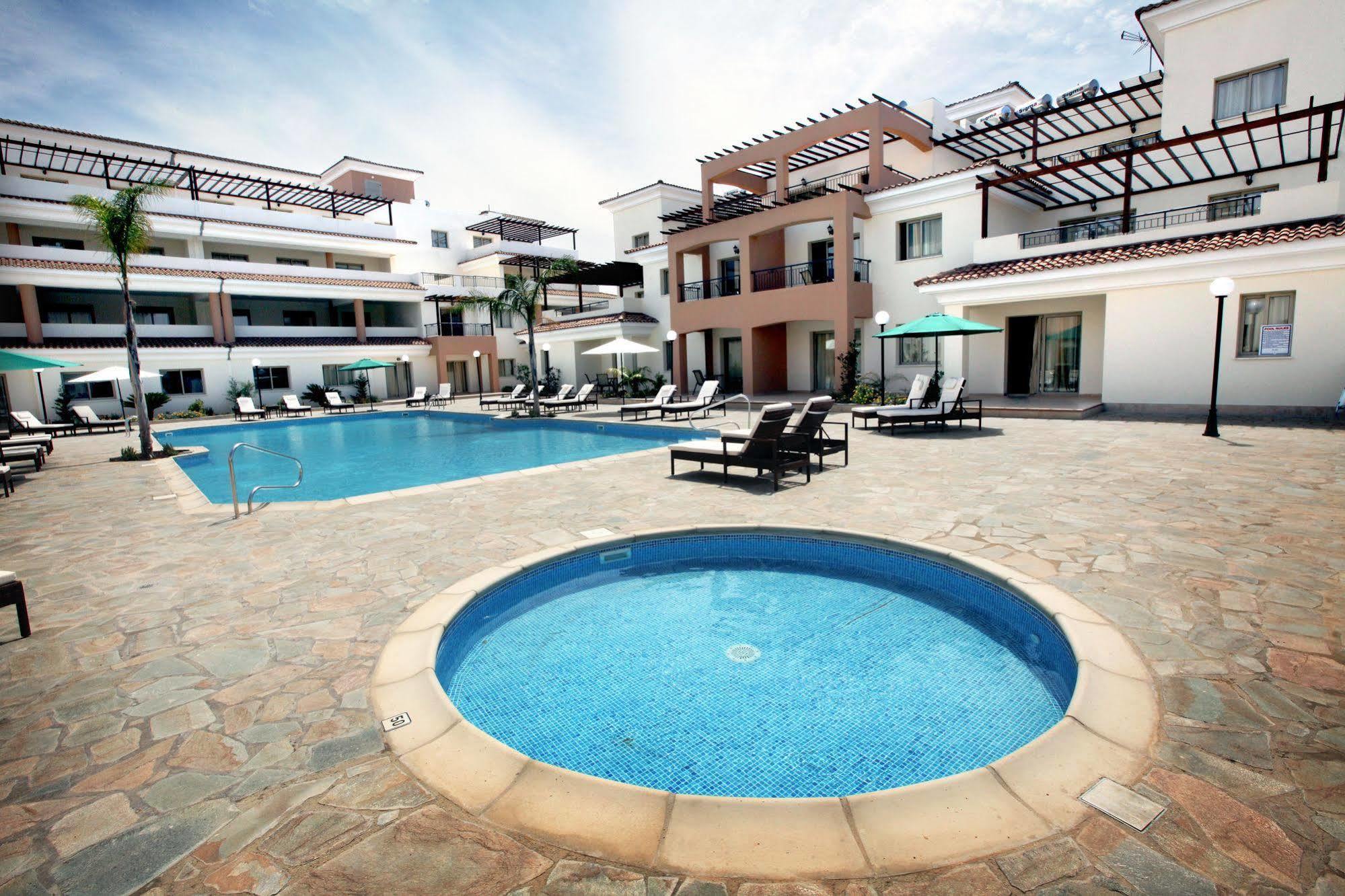 Oracle Exclusive Resort Paphos Ngoại thất bức ảnh